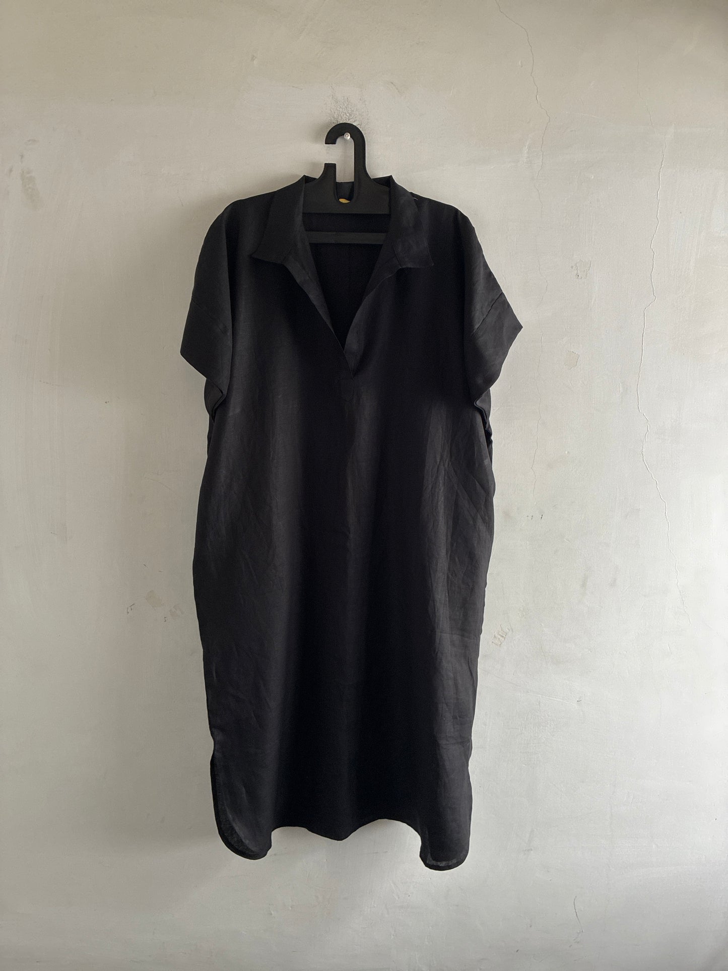 COLLARED LINEN TUNIC