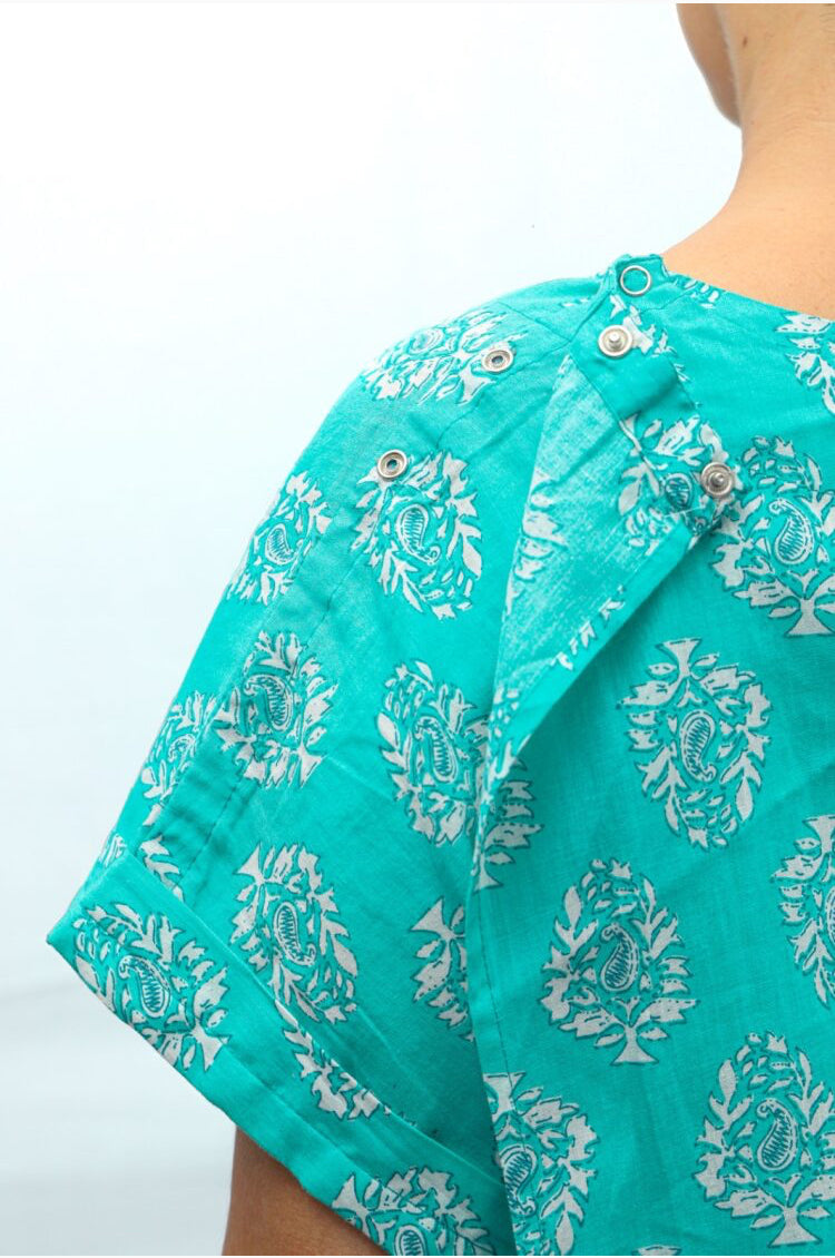 back overlap front zipper nighty