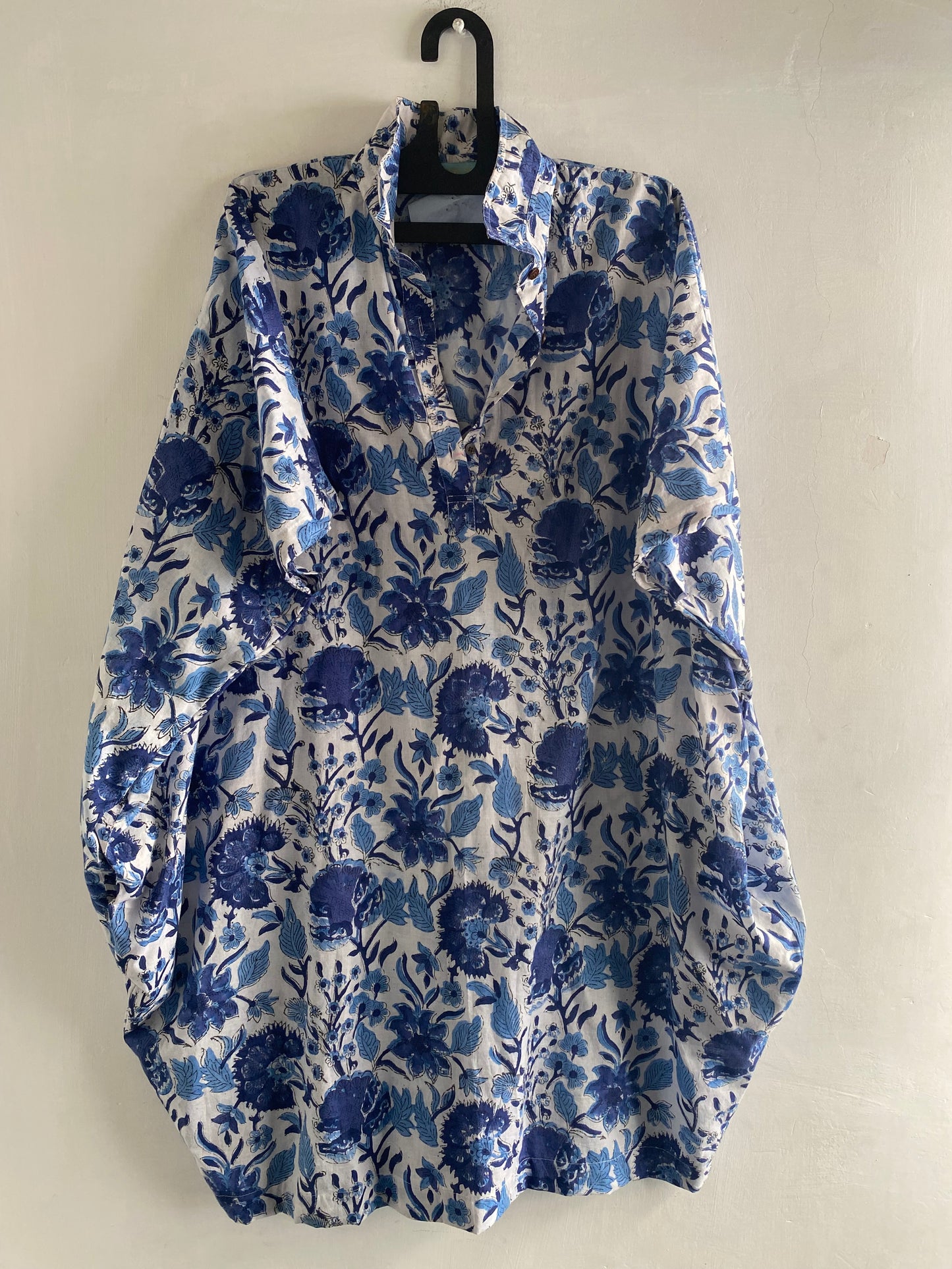 Batwing collared tunic
