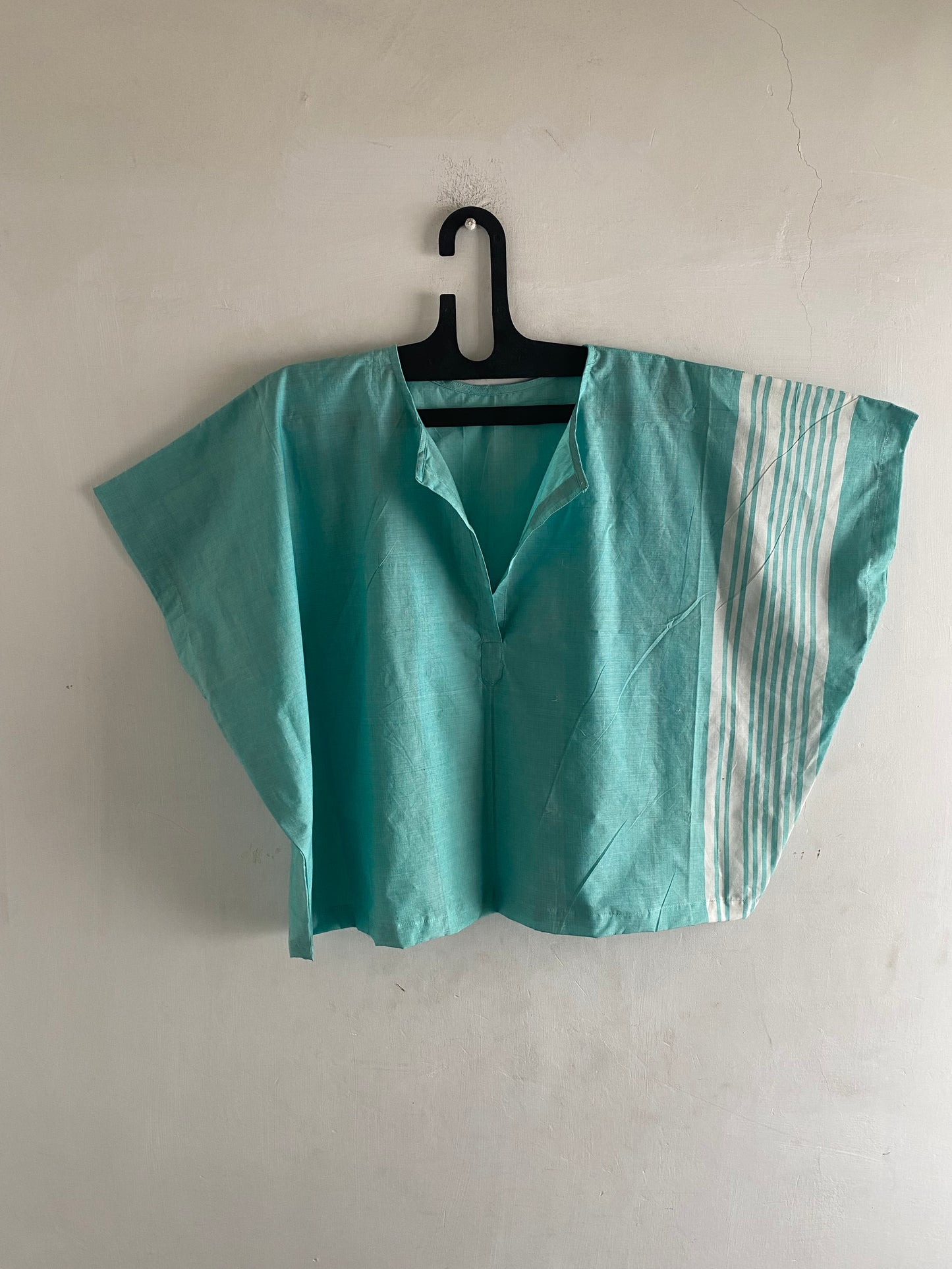 HANDLOOM batwing top