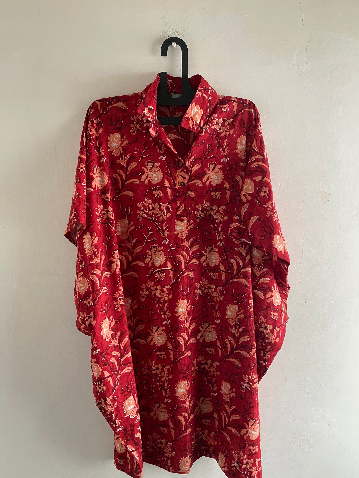 Batwing collared tunic