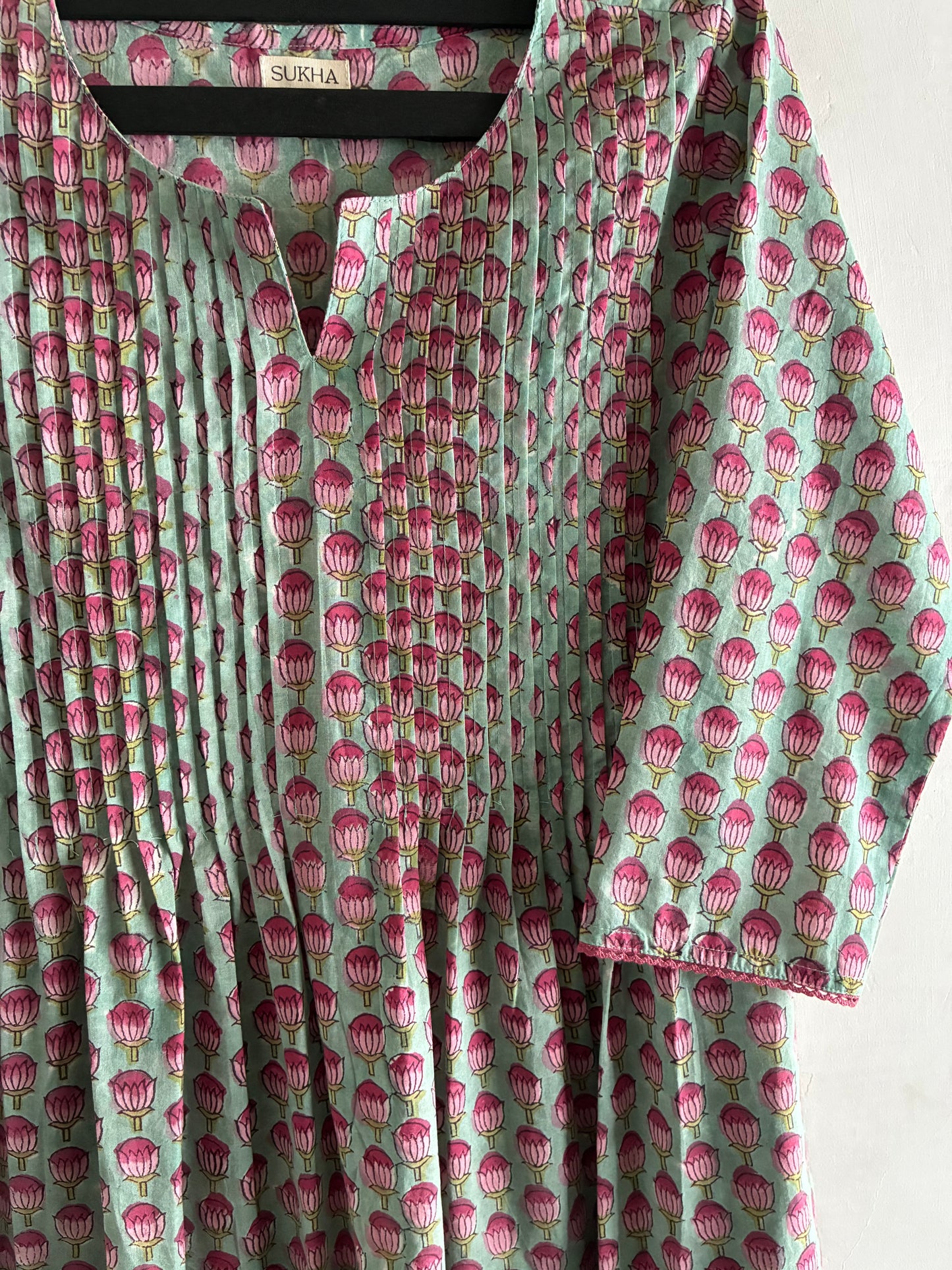 teal print