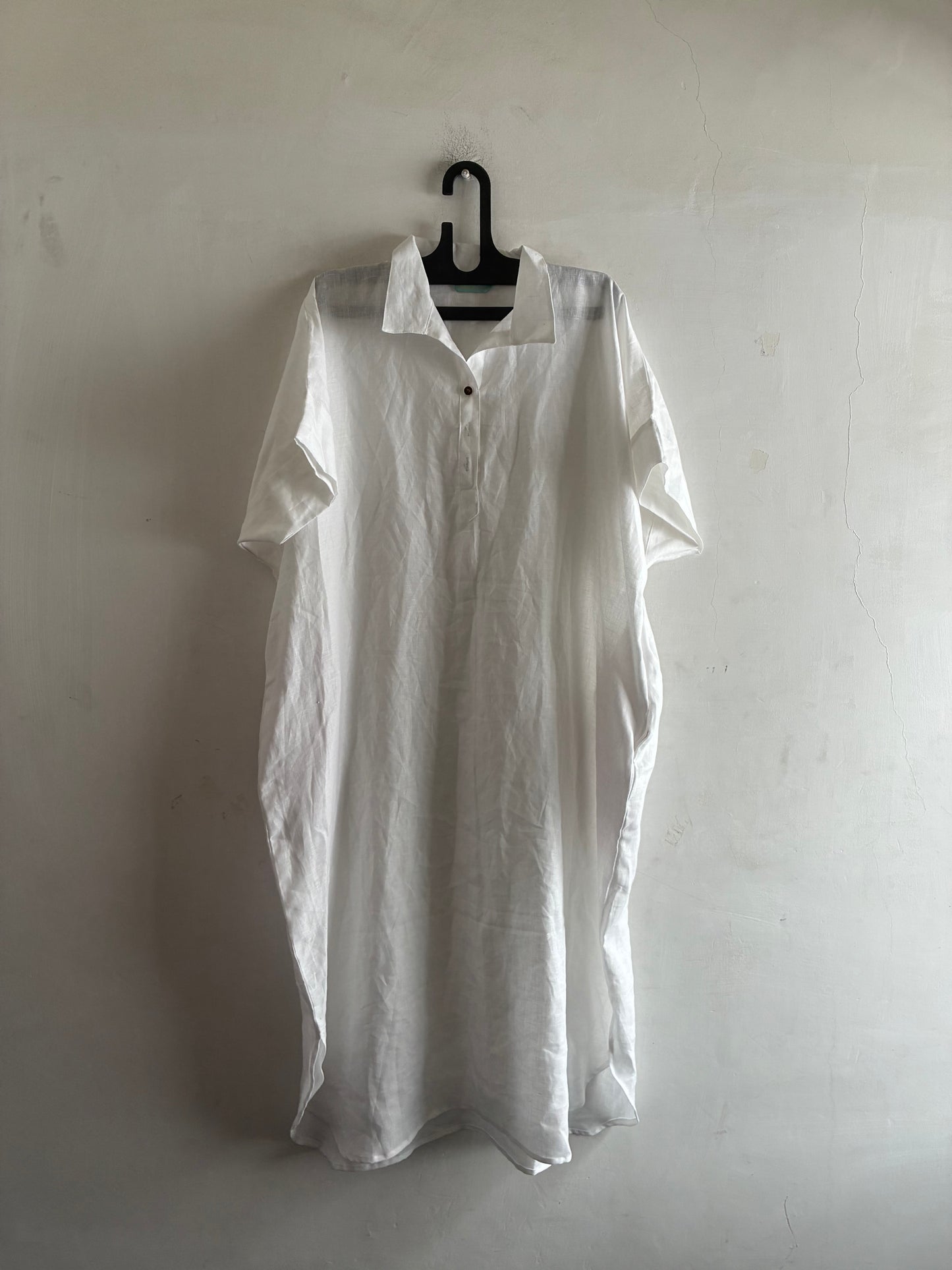 COLLARED LINEN TUNIC