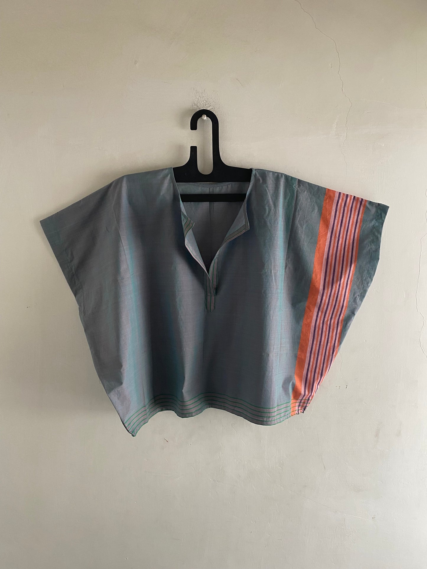 HANDLOOM batwing top