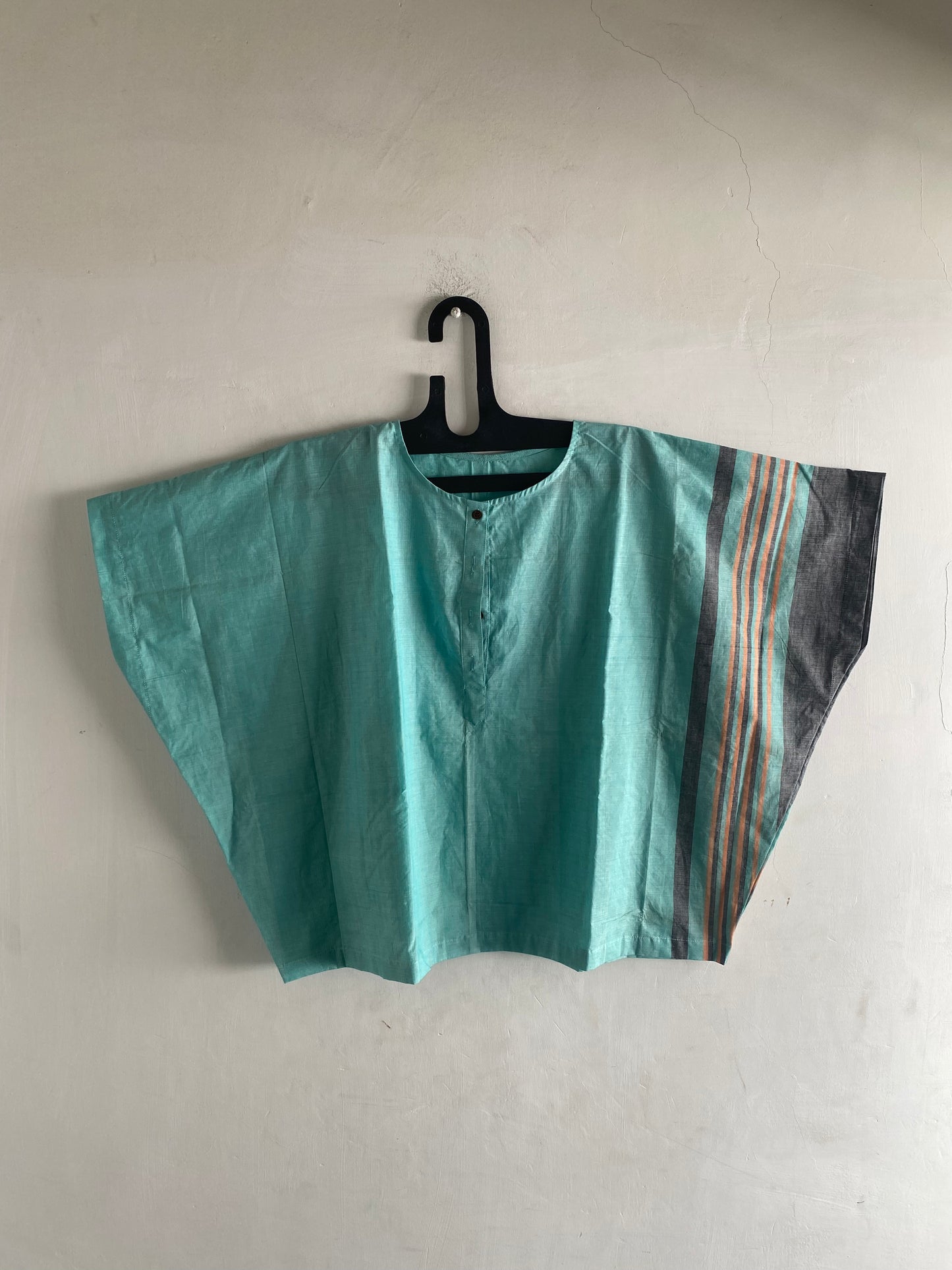 HANDLOOM batwing top