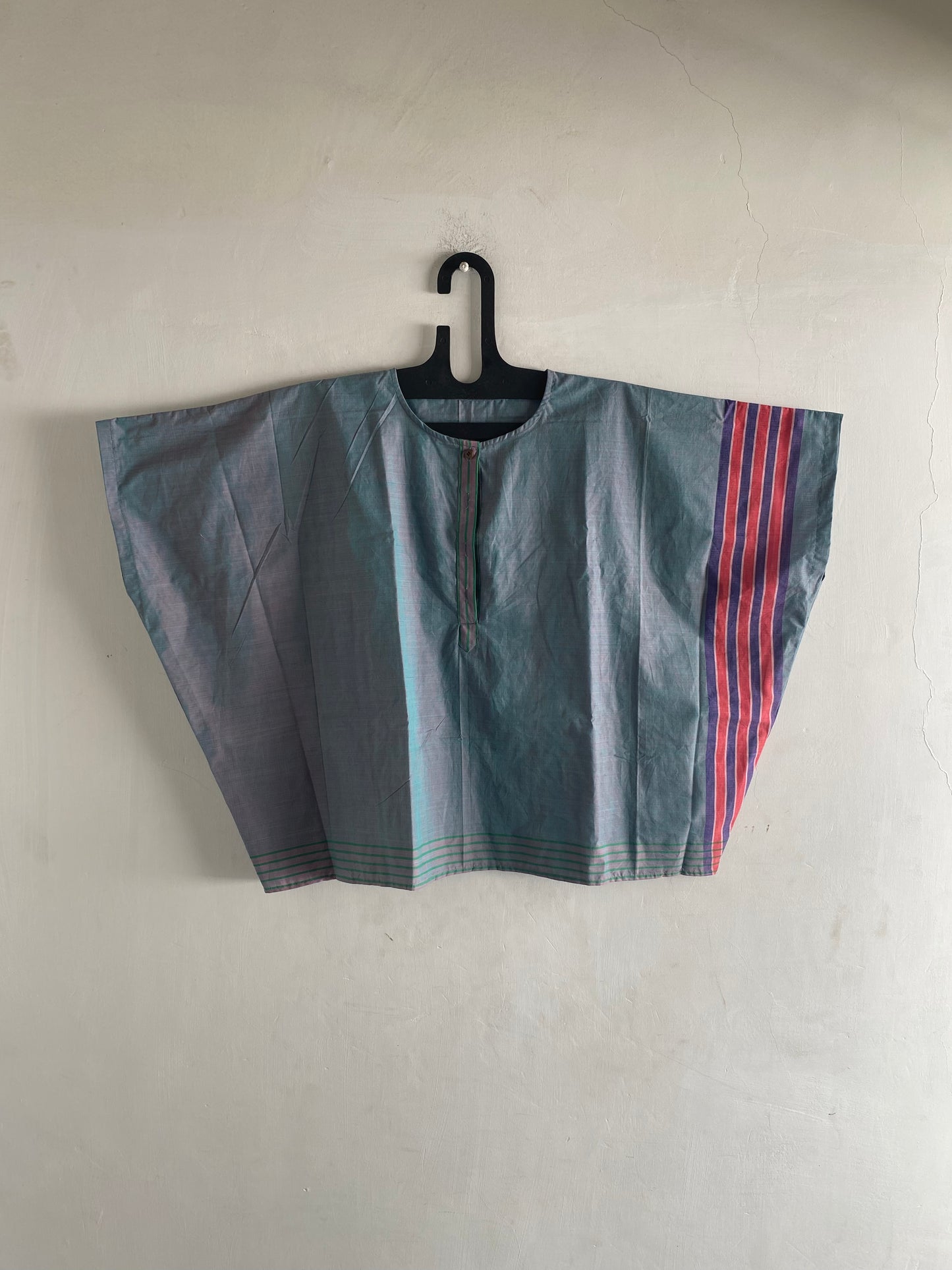 HANDLOOM batwing top