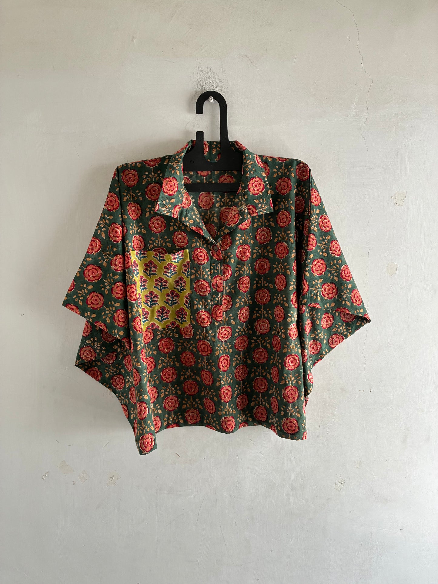 batwing top